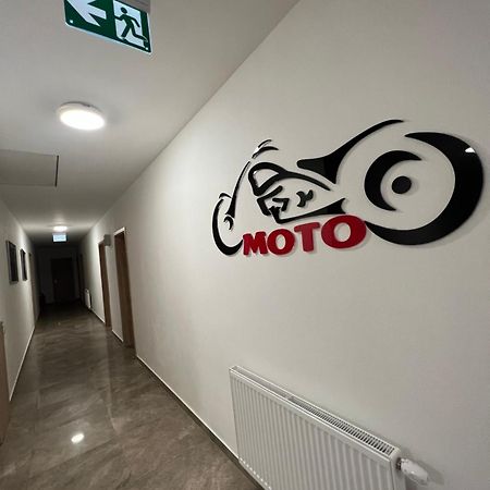 Penzion Moto Michal na Ostrove 外观 照片