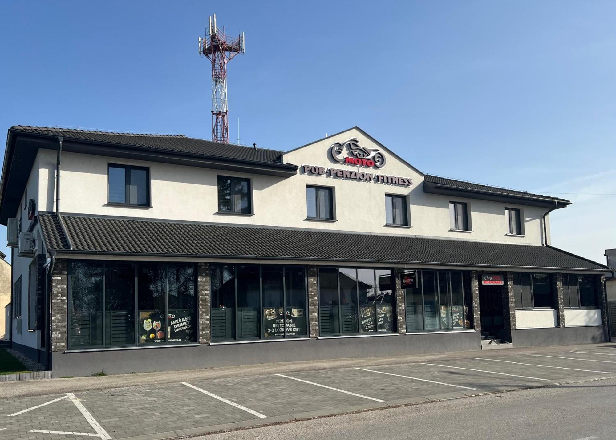 Penzion Moto Michal na Ostrove 外观 照片